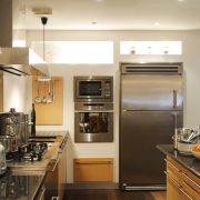 LoftFactory-Luxury-Rental-Loft-Kitchen.